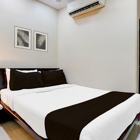 Airport Metro Hotel Bombay Esterno foto