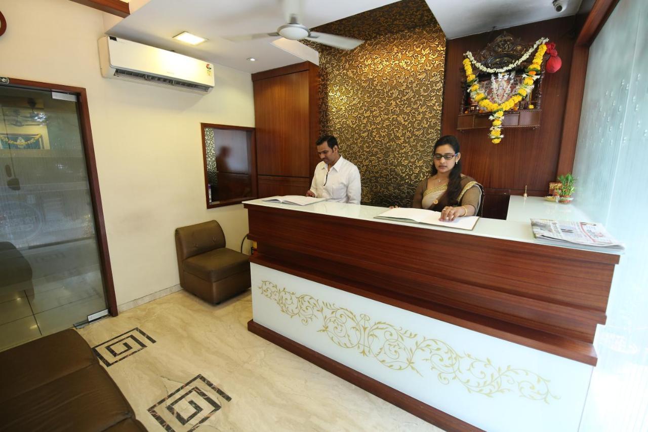 Airport Metro Hotel Bombay Esterno foto