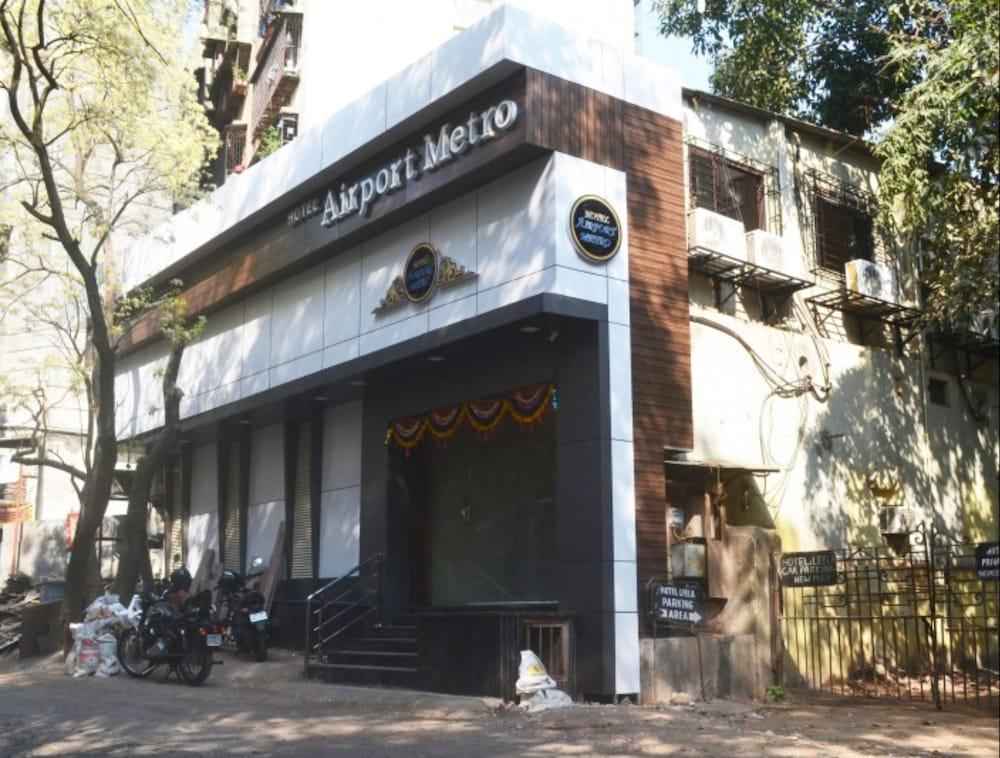 Airport Metro Hotel Bombay Esterno foto