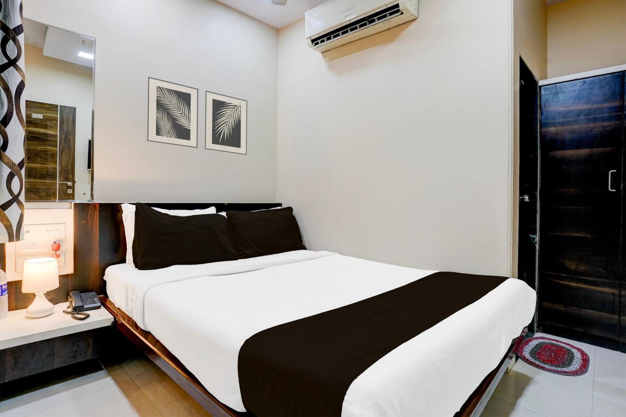 Airport Metro Hotel Bombay Esterno foto