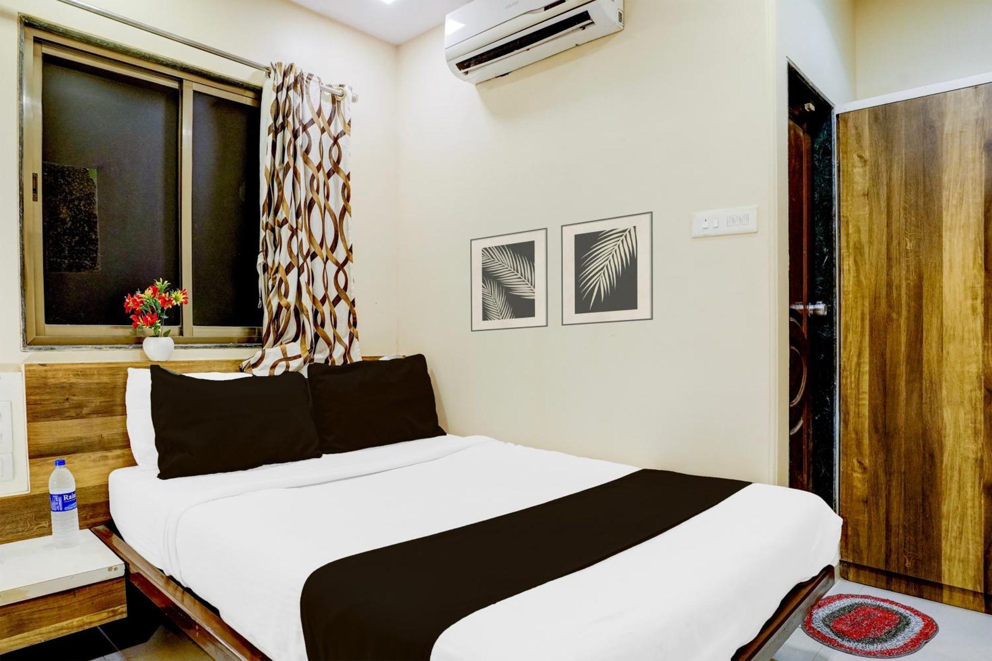 Airport Metro Hotel Bombay Esterno foto